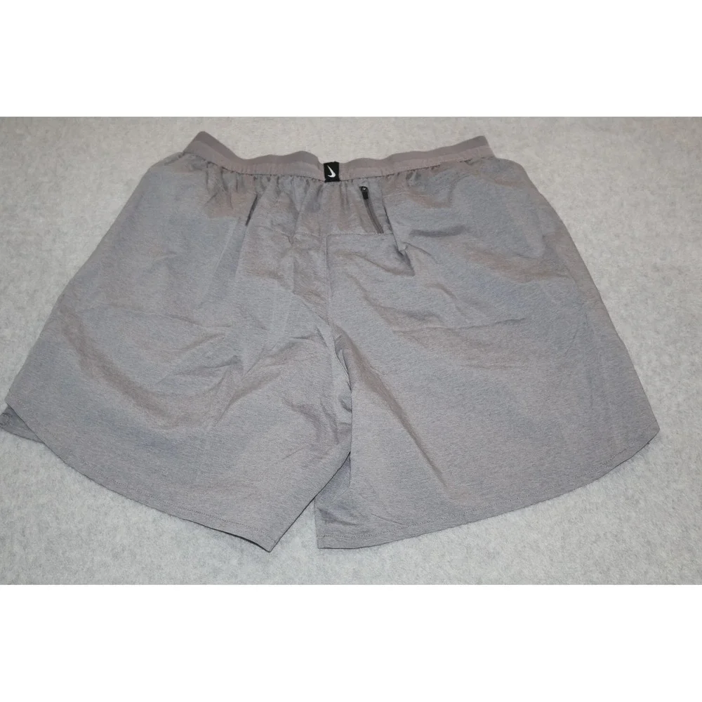 Nike Running Shorts Mens XL Gray Dri-Fit Reflective Swoosh Zipper Pocket